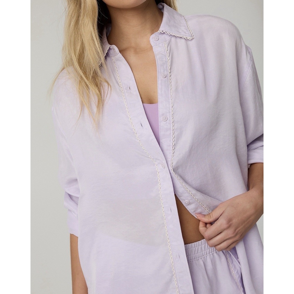 Offline by Aerie sz XL Oversized Purple Lavender Lace Trim Collar Button Down